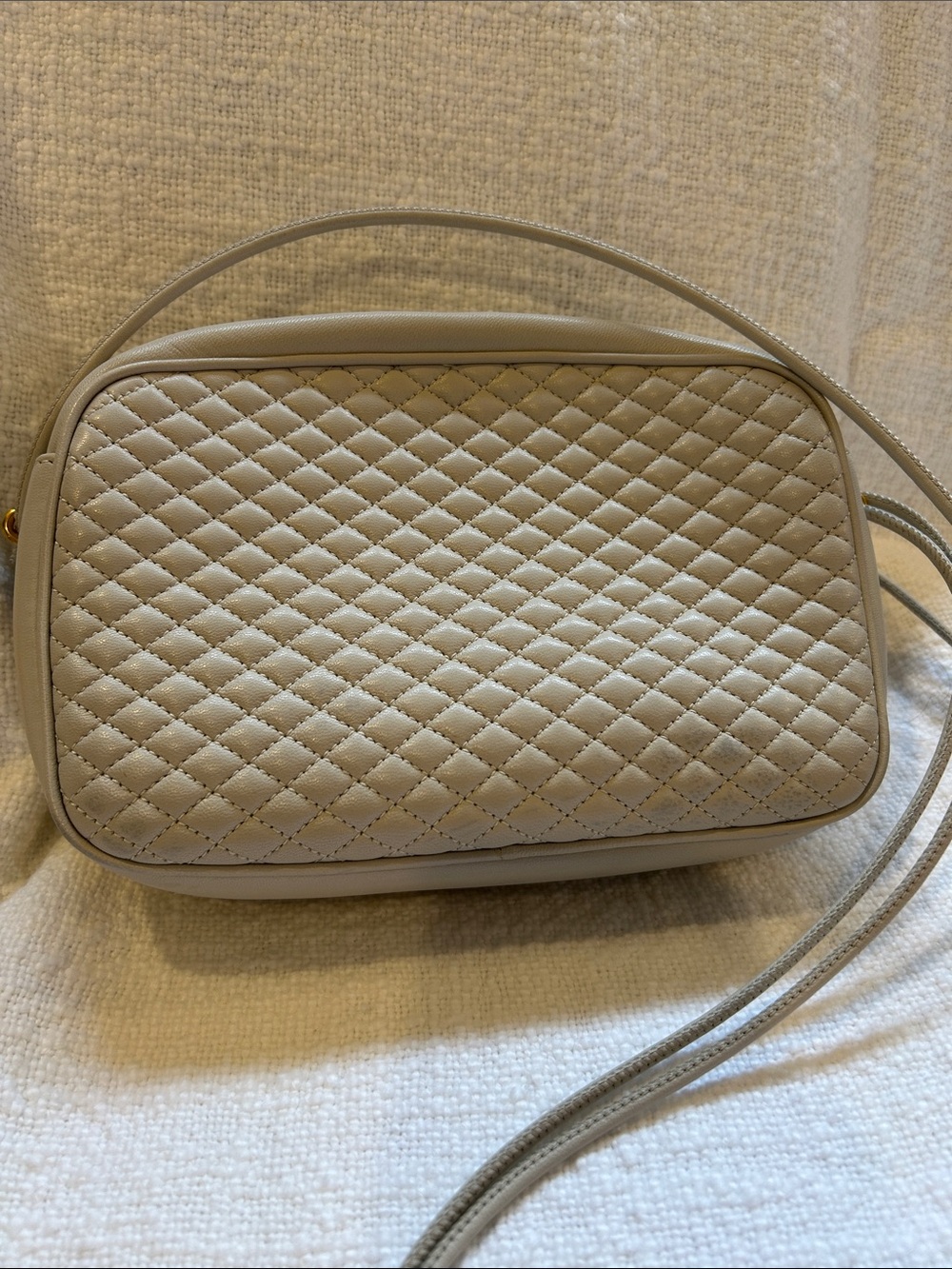 Saint Laurent Cream Quilted Leather Crossbody camera style bag - Picture 2 of 11